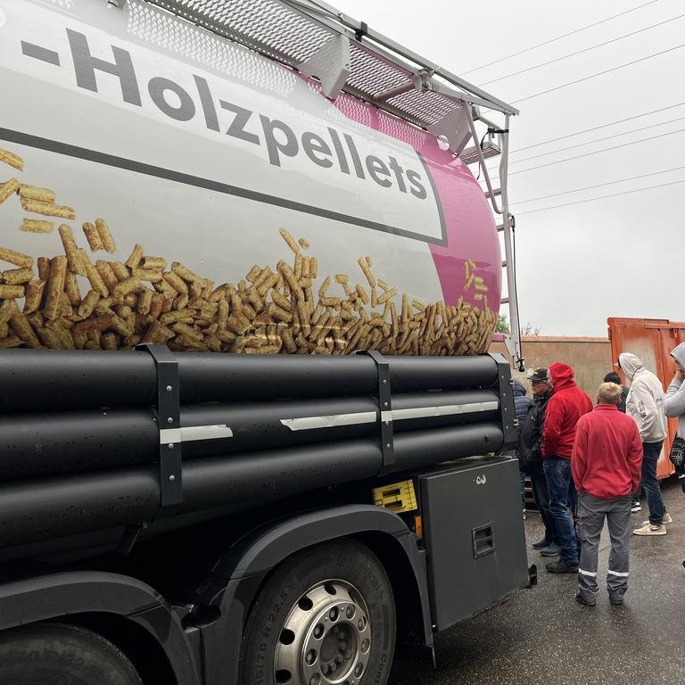 180 Pelletfahrer bei DEPI-Schulungen