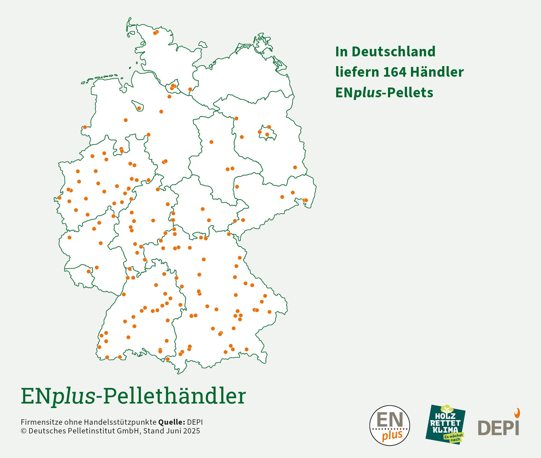 Das Bild zeigt eine Deutschlandkarte, mit orangefarbenen Punkten ist die Verteilung der 164 ENplus-Pellethändler im Land dargestellt. Die meisten sind im Süden und Westen angesiedelt.